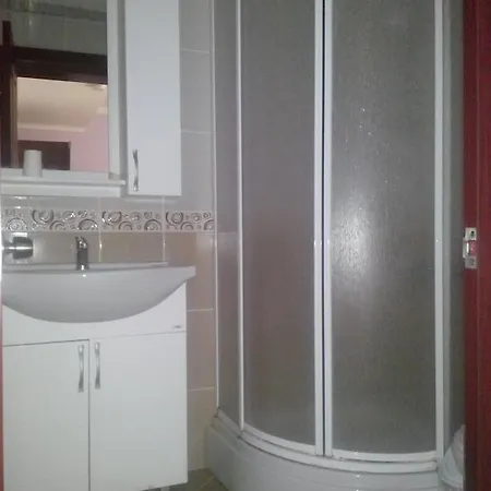 Hotel Ruritania 2*
